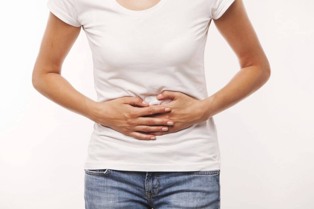 Dor abdominal como síntoma da presenza de vermes
