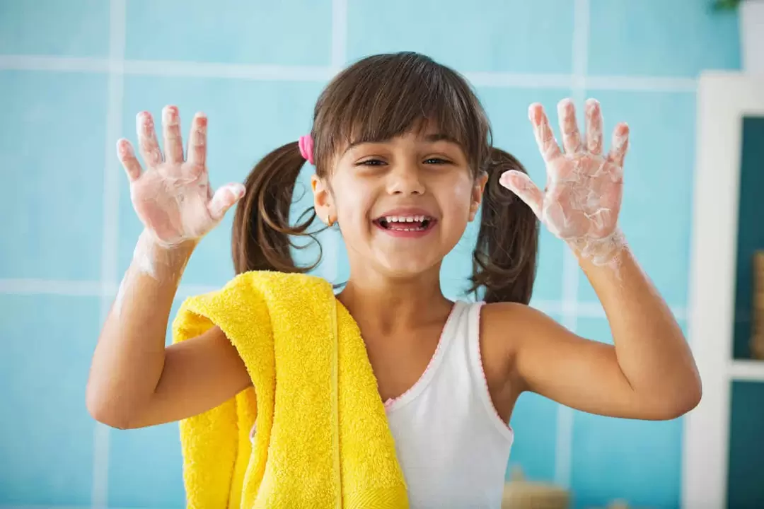 Lavado de mans para evitar a infección por vermes